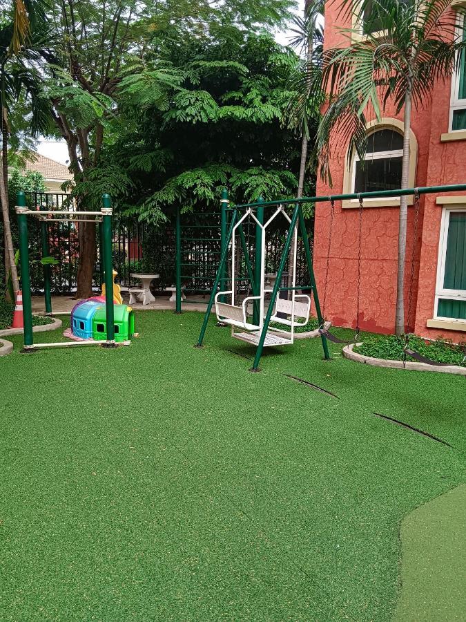 Seven Seas Condo Resort Beautiful Location جومتين بيتش المظهر الخارجي الصورة