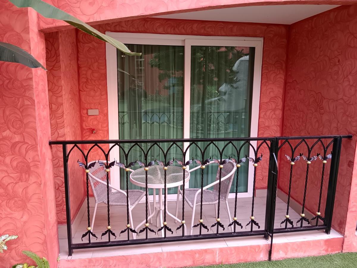 Seven Seas Condo Resort Beautiful Location جومتين بيتش المظهر الخارجي الصورة