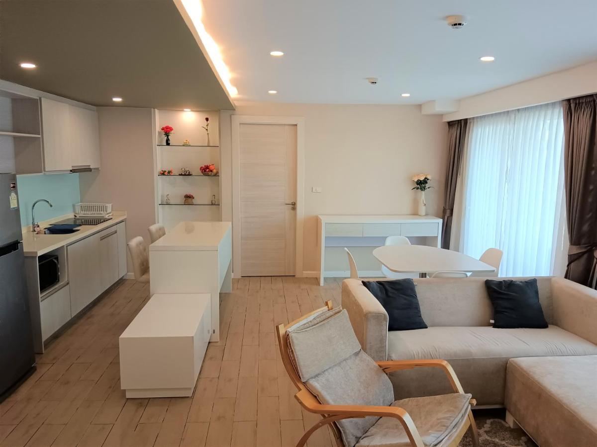 Seven Seas Condo Resort Beautiful Location جومتين بيتش المظهر الخارجي الصورة
